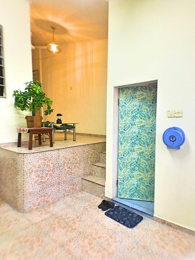 Lavender Green Home Malacca Esterno foto